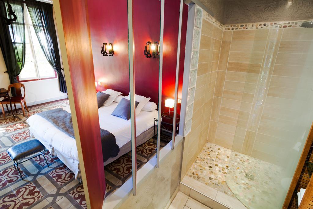 Auberge Du Pont Romain Sommières Exteriör bild