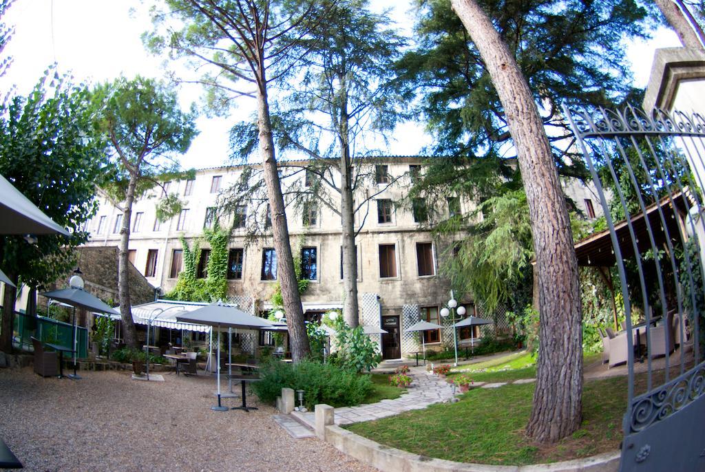 Auberge Du Pont Romain Sommières Exteriör bild